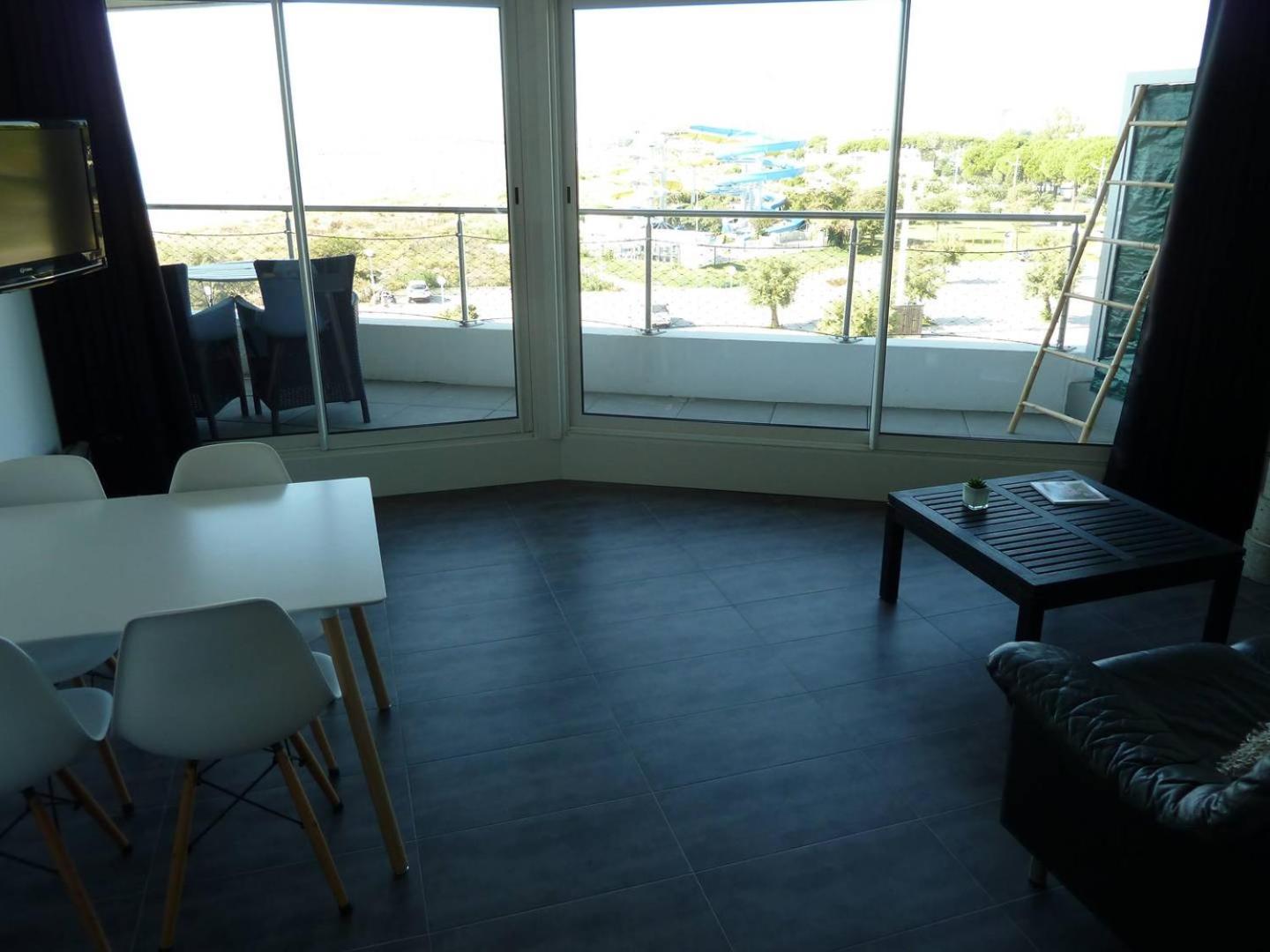 AS14629 - P2 Mezzanine avec vue mer latérale, dans une résidence sur plage avec parking privé Le Grau-du-Roi Extérieur photo